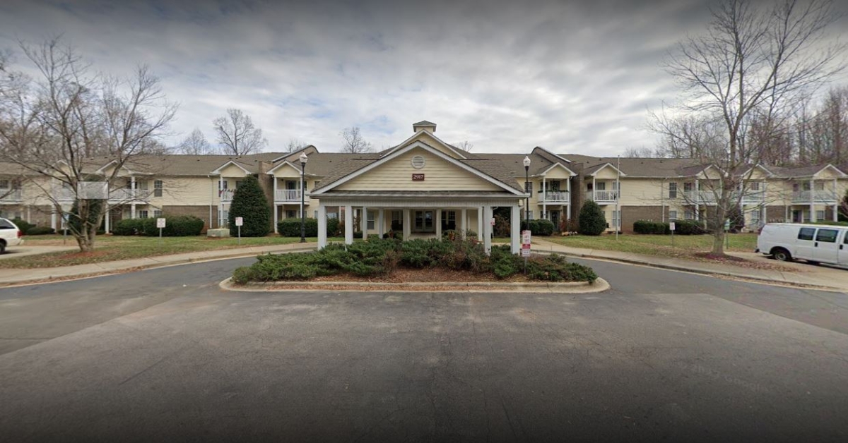 Elders Peak Apartment Homes