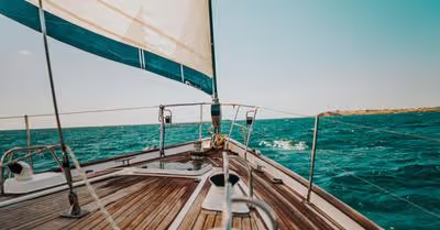 Can You Live On A Sailboat Year Round?